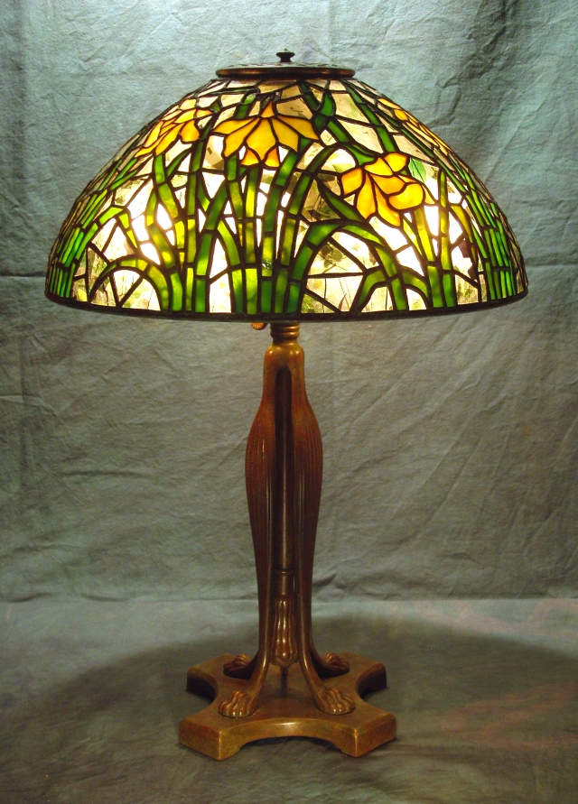 Lamp of the Week: 16″ Daffodil