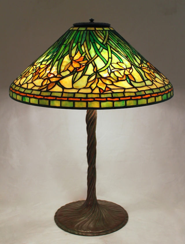 Lamp of the Week: 20″ Windswept Daffodil