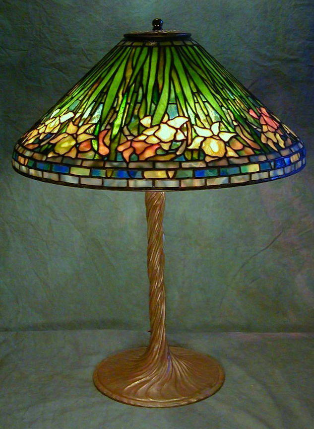 Lamp of the Week: 20″ Daffodil