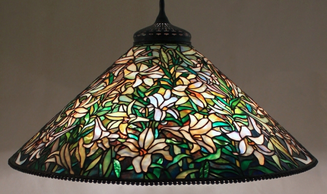 Lamp of the Week: 28″ Easter Lily