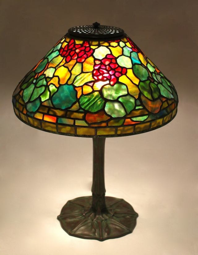 Lamp of the Week: 14″ Geranium