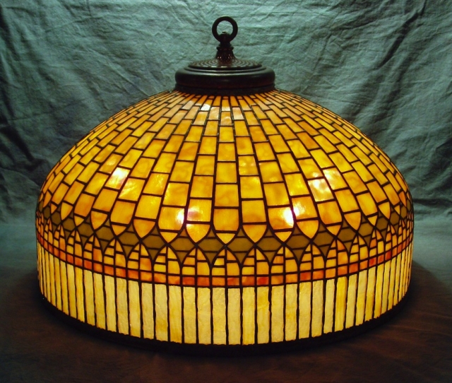 Lamp of the Week: 24″ Curtain Border