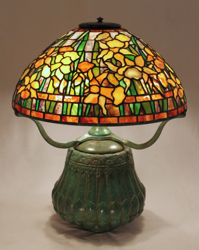 Lamp of the Week: 16″ Banded Daffodil