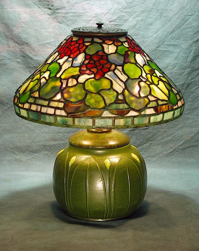 Lamp of the Week: 14″ Geranium