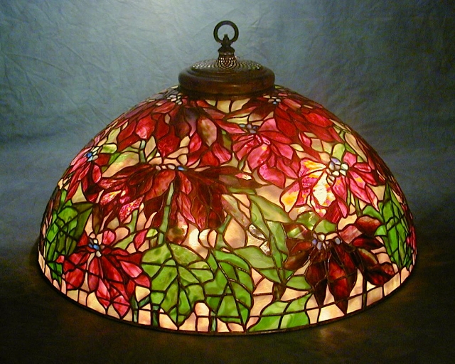 Lamp of the Week: 26″ Poinsettia