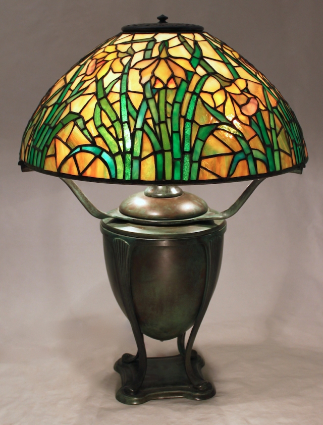 Lamp of the Week: 16″ Daffodil