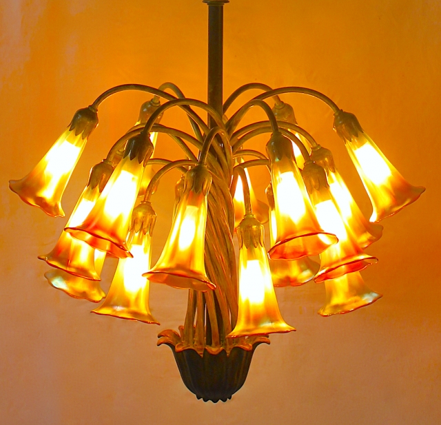 18 Light Lily Chandelier