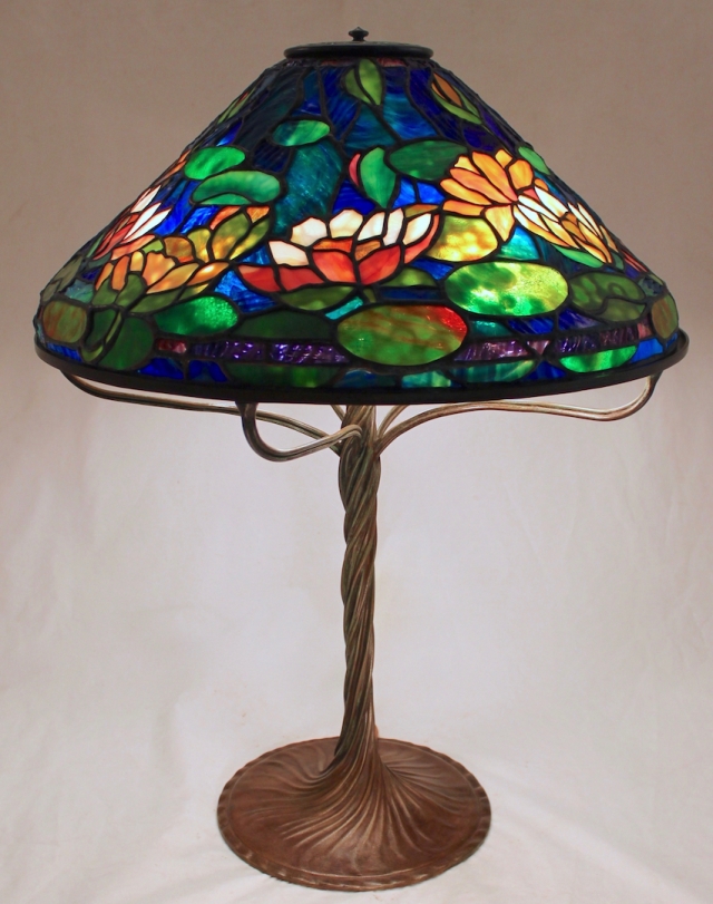 Lamp of the Week: 20″ Waterlily