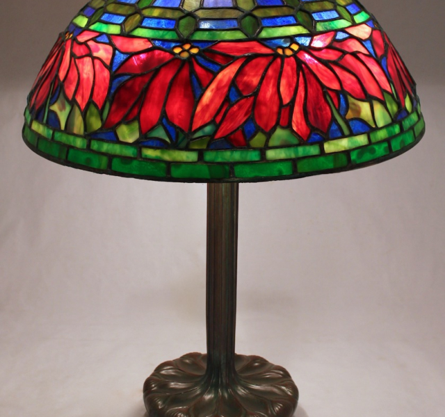 Lamp of the Week: 18″ Poinsettia